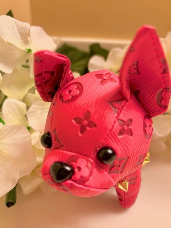 The Unbranded Brand Accessories - Bagcharm/Keychain adorable Frenchie dogs with spiked collars!  Hot Pink New!